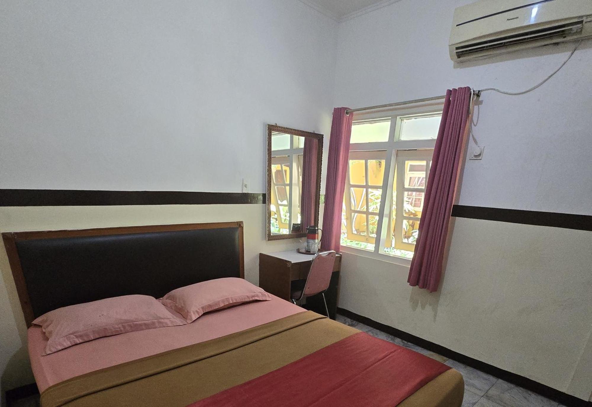 Hotel Tugu Asri Jakarta Buitenkant foto