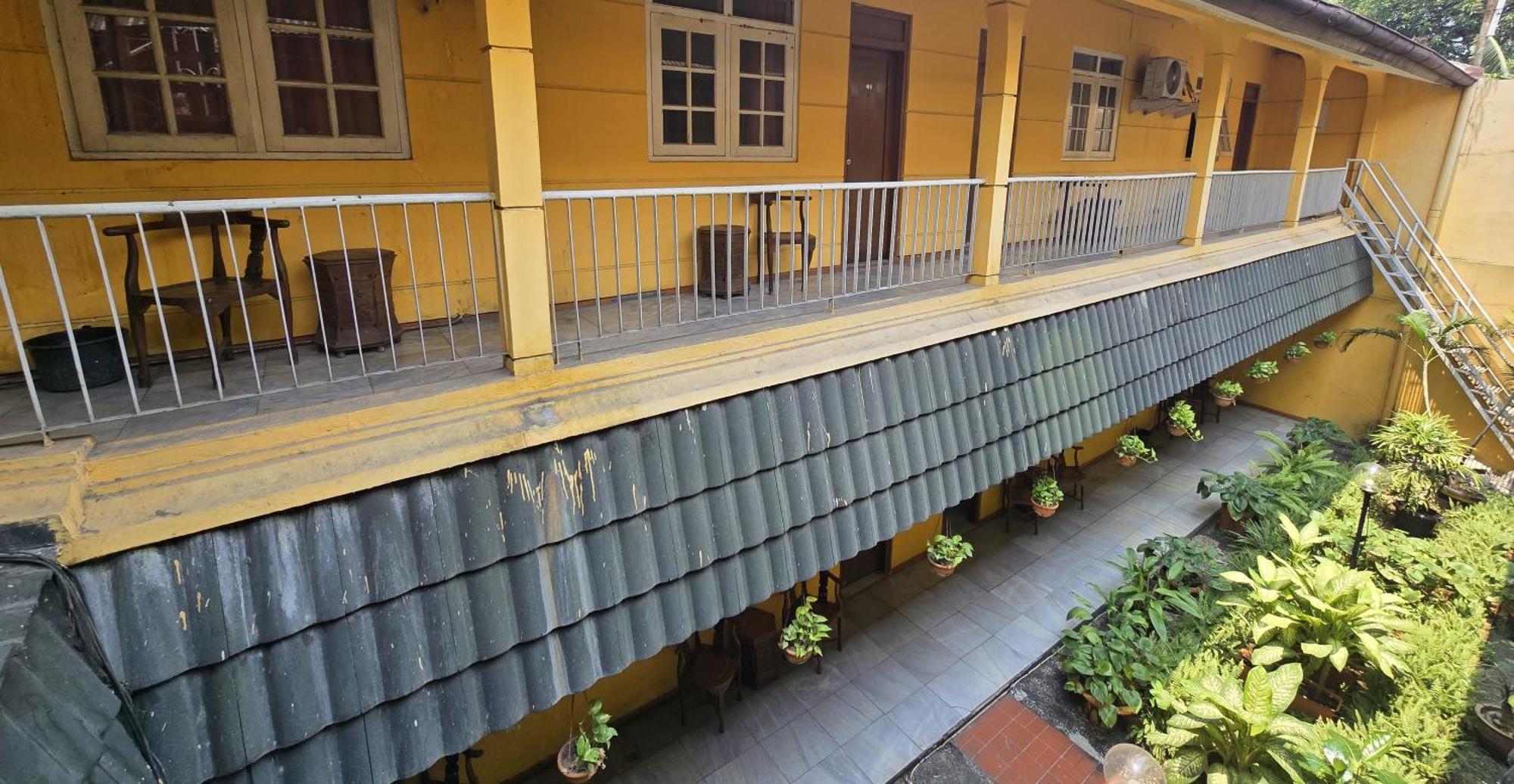 Hotel Tugu Asri Jakarta Buitenkant foto